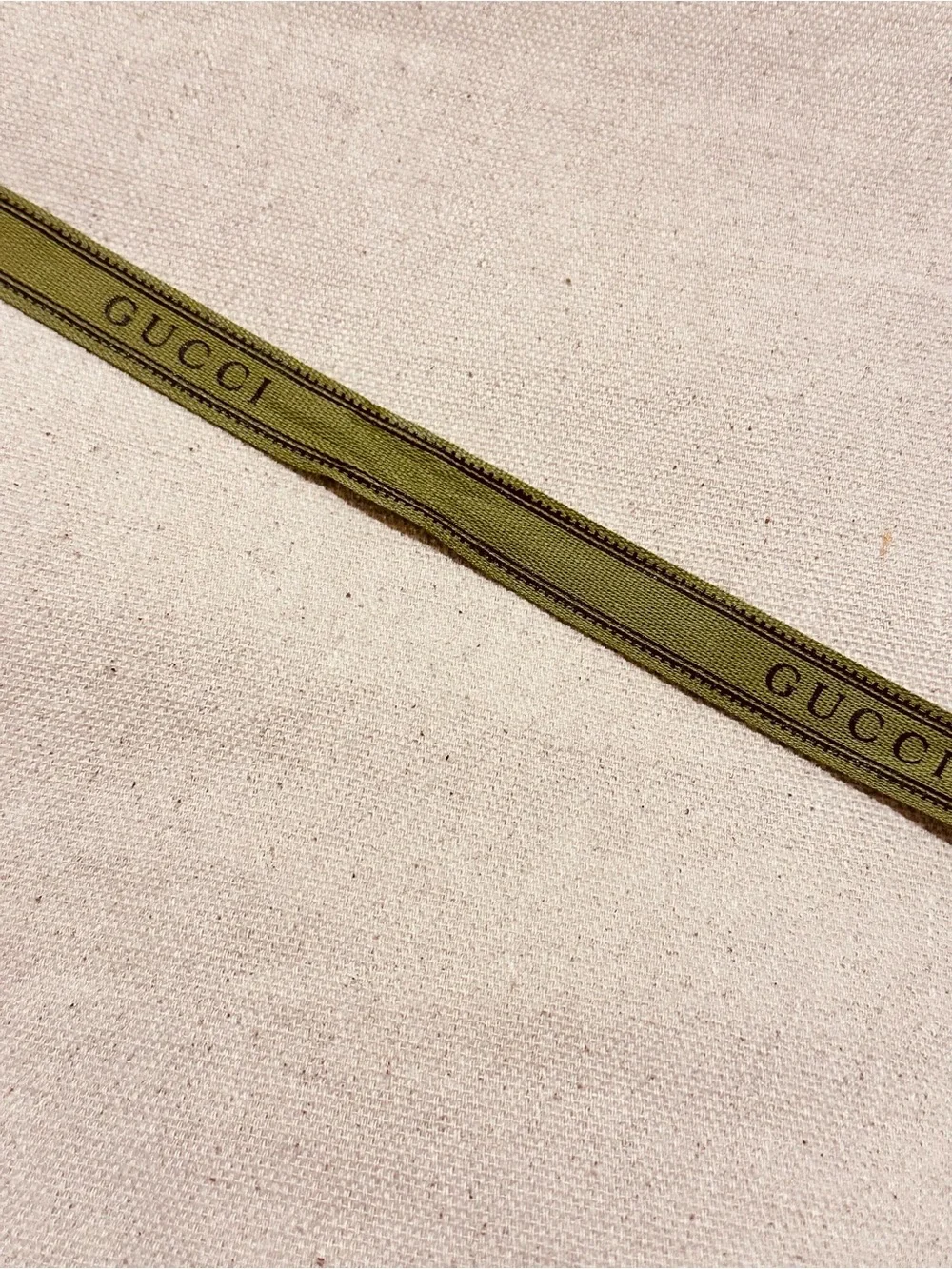 Gucci nwot color